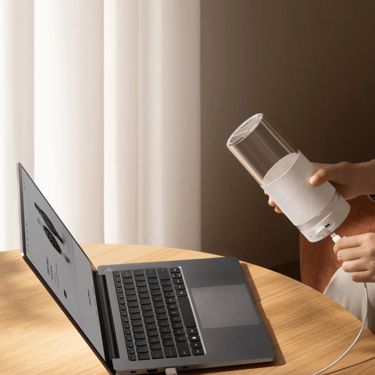 Xiaomi Portable Blender 300ml USB Type-C Rechargeable- White-6