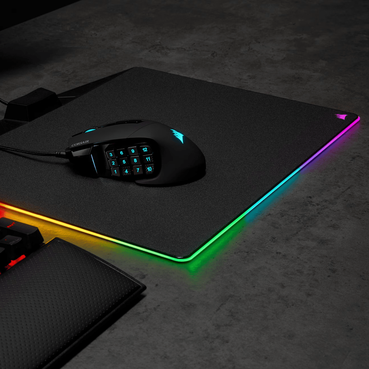 Corsair SCIMITAR RGB ELITE Optical 18 000 DPI MOBA/MMO Gaming Mouse - Black-5