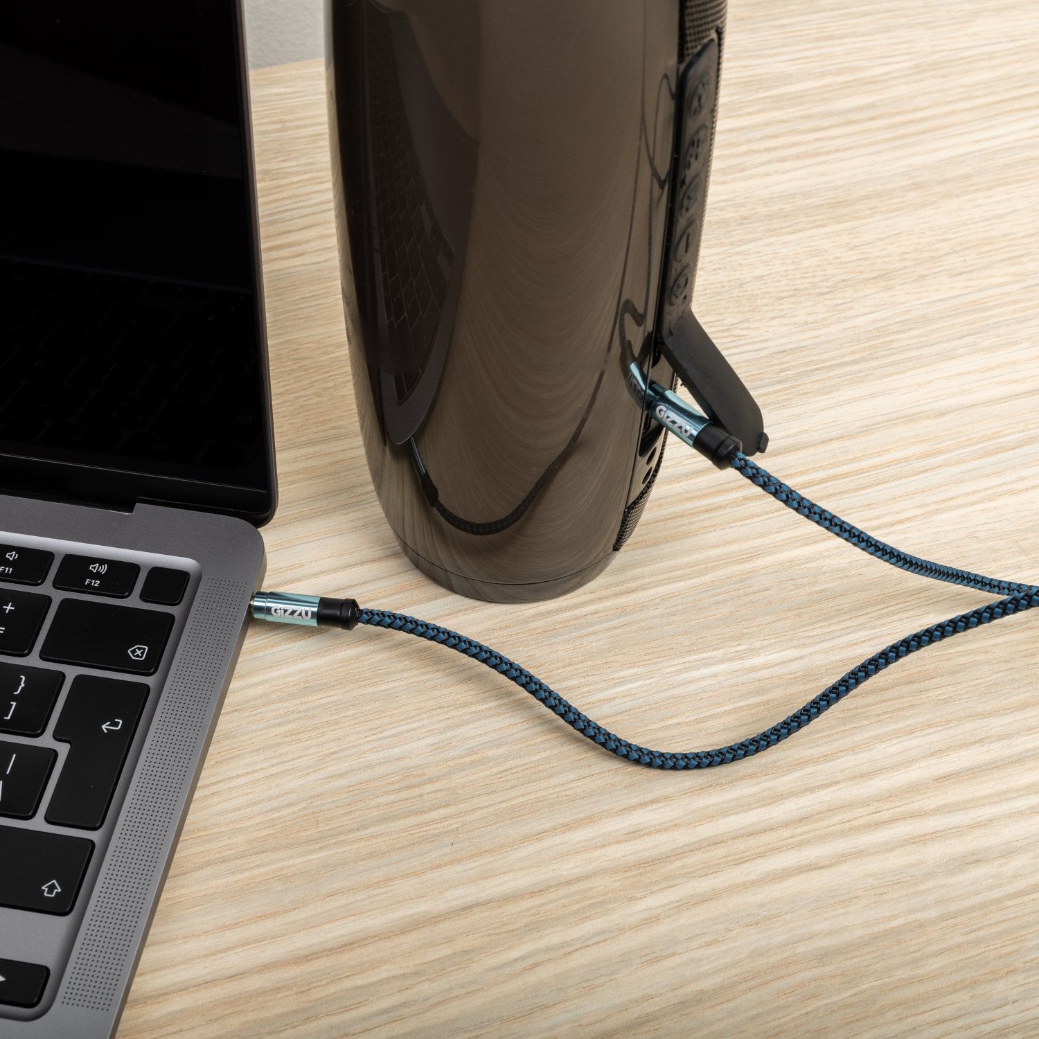 Gizzu 3.5mm AUX Cable 1.5m - Black/Blue-2