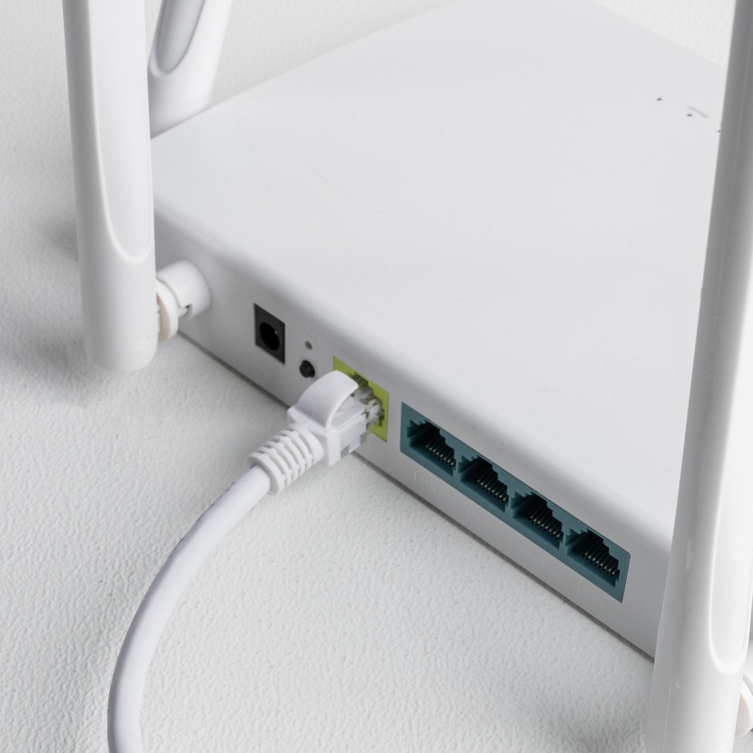 Gizzu Cat6 UTP Fly Lead Ethernet Network Cable 20cm - White-2