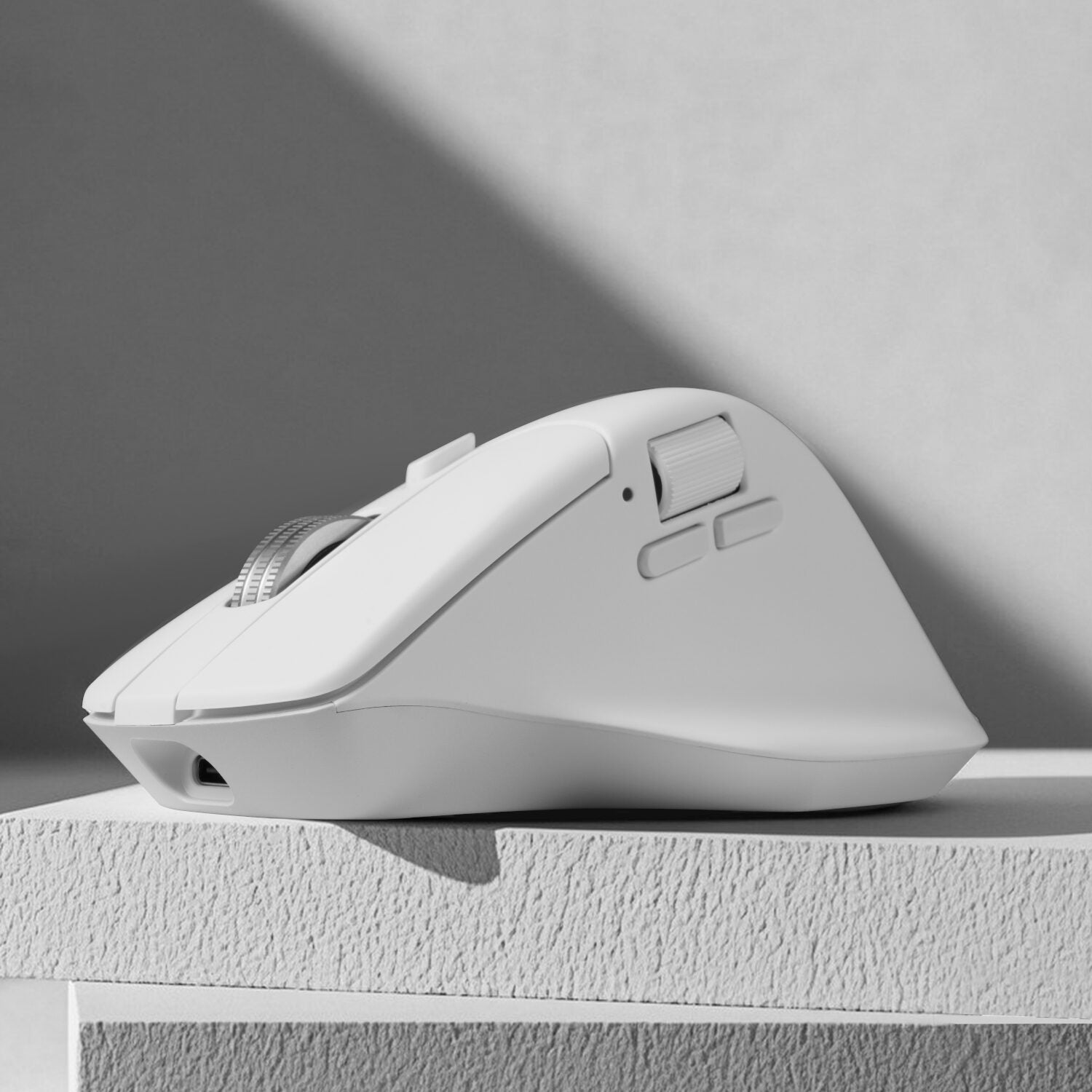 Keychron M6SB72 1K Wireless Mouse (BT/2.4GHz/Wired) with Huano silent Micro switch and premium wheel - White-4