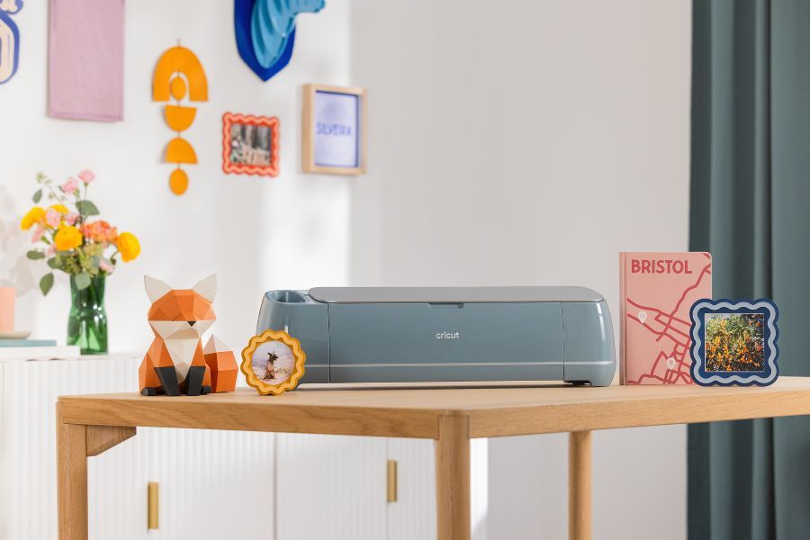 2011082; Cricut Maker 4