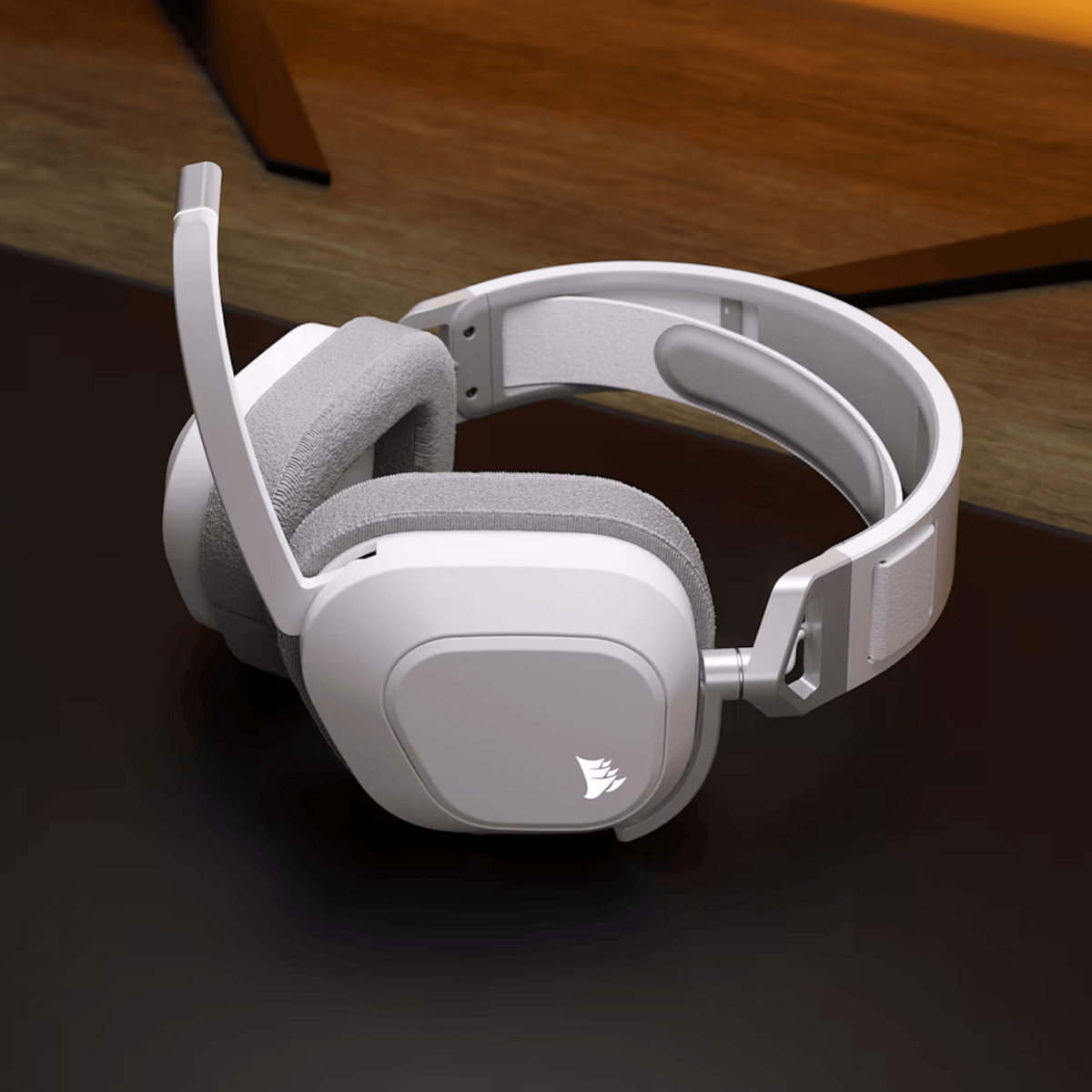 Corsair HS80 MAX Wireless Gaming Headset - White-5