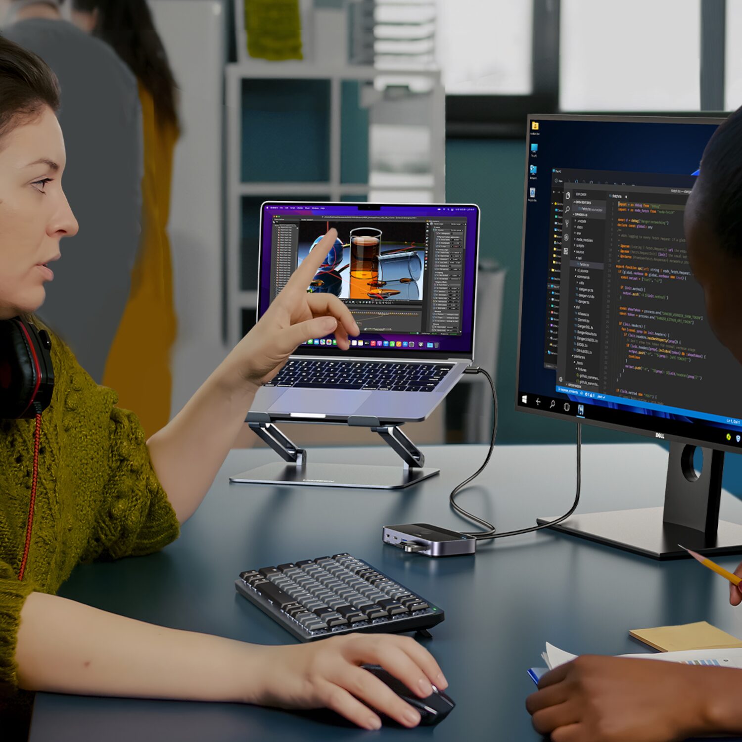 UGREEN Sharing Switch Box 2-in-4 Out-3