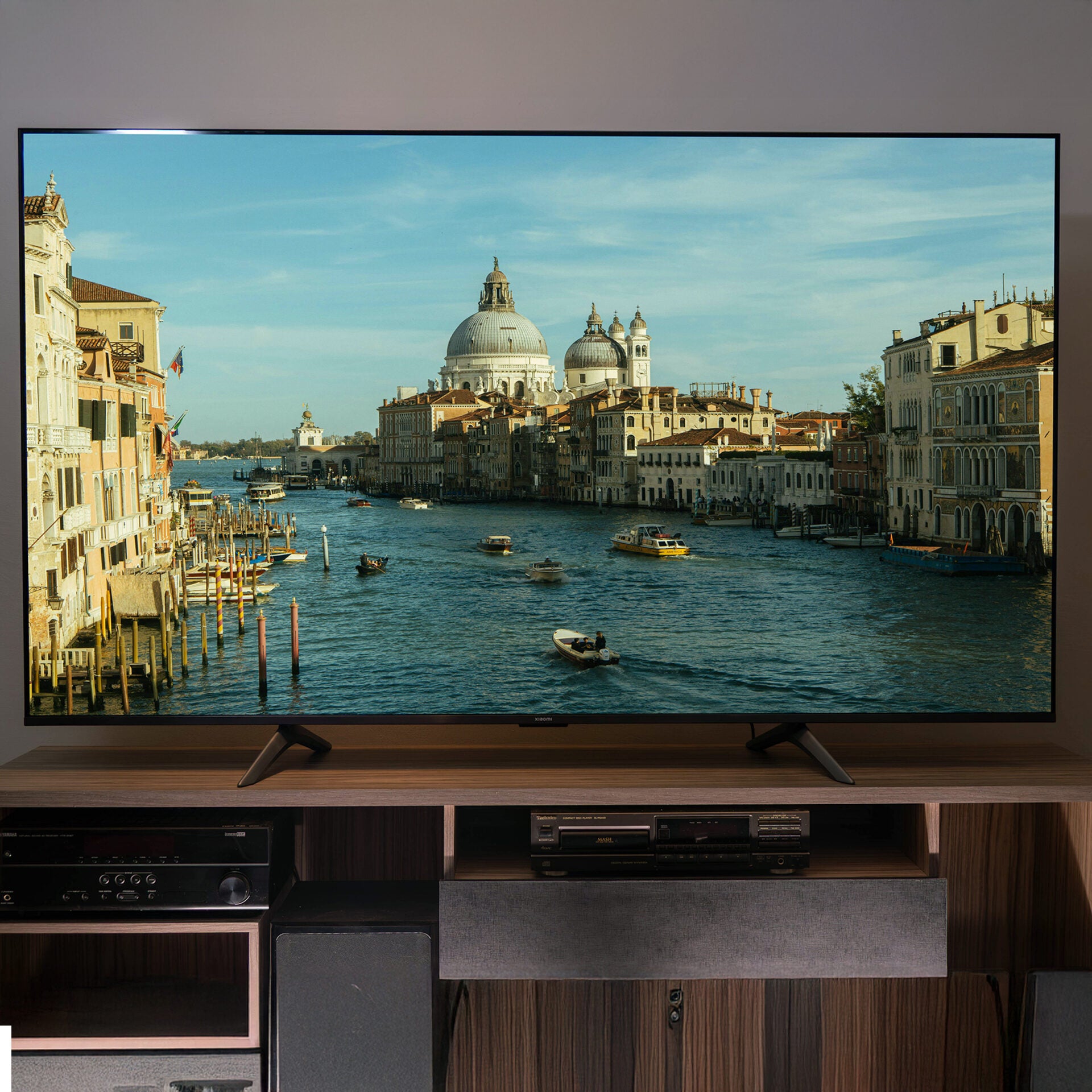 Xiaomi A Pro 75" QLED 4K Smart TV (HDR10+, Google TV, Dolby Audio, 60Hz)-9