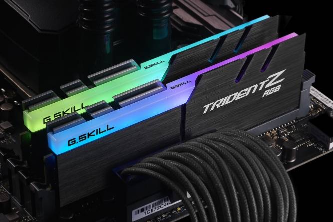G.SKILL Trident Z Royal 16GB (2x8GB) DDR4-3600MHz Memory - Silver