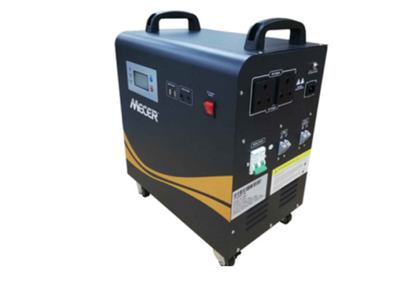 Mecer 1Kw 12V 1x100A Bat Pure Sine Wave includes 360W Solar charge controller